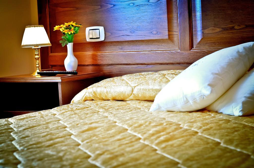 Relais Cavour, Rome